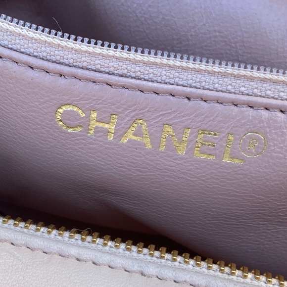 🚫SOLD🚫Authentic Chanel Timeless Petit Tote - Picture 10 of 16